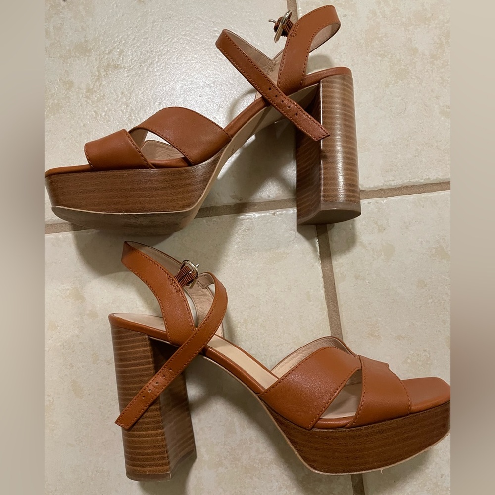 Women’s Kate Spade Delight Leather Platform Sandals in hot cider size 9.5 B